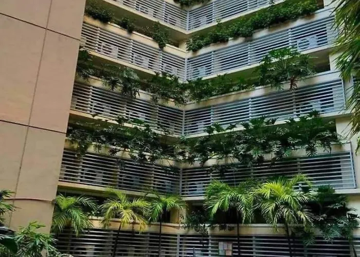 Pasay 1br Family Staycation With Parking In 150 Newport Boulevard Near World & Naia T3 ホテル 4*