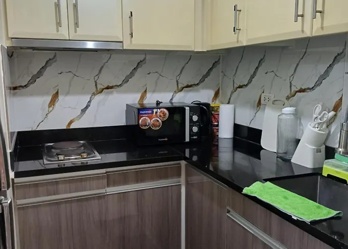 ホテル Pasay 1br Family Staycation With Parking In 150 Newport Boulevard Near World & Naia T3 4*